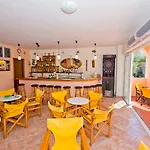 Hotel de apartamente Aloni Pefkochori