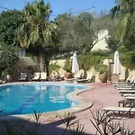 Aloni 4*