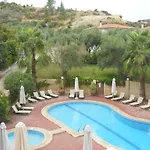 Appart hôtel Aloni 4*