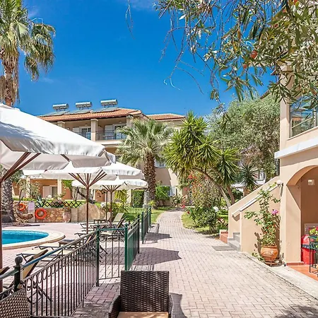 Lägenhetshotell Aloni 4*